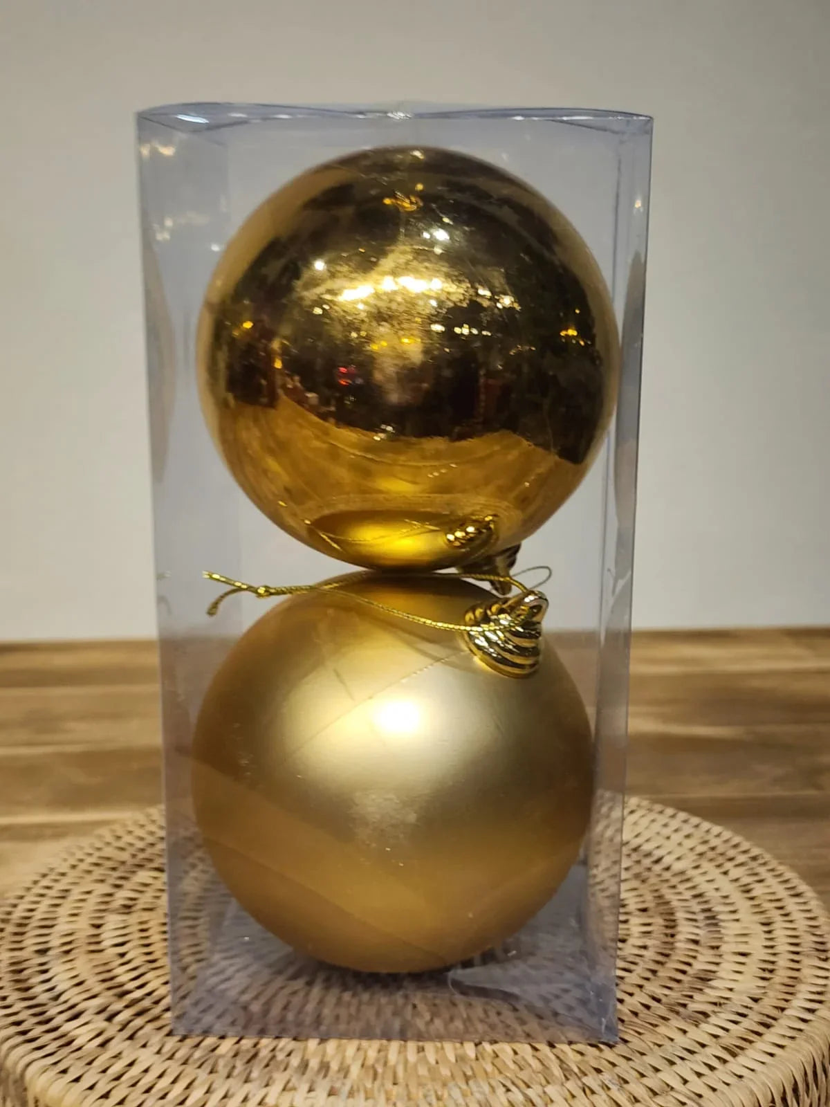 BOLA TRADICIONAL DOURADO 12CM KIT COM 2 UNIDS